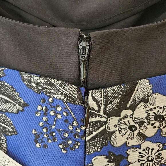 NWT CAROLINA HERRERA Resort 2021 Floral Jacquard Midi Dress - Cobalt Blue Size 8 - Picture 16 of 16